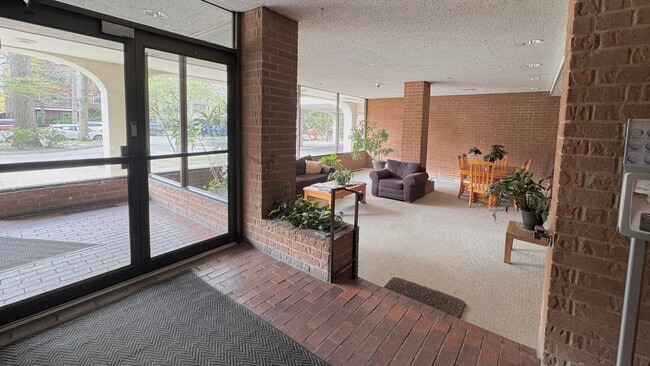 835 Judson Ave in Evanston, IL - Building Photo - Building Photo