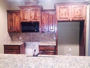 534 W Old Hwy 80 in White Oak, TX - Building Photo - Building Photo