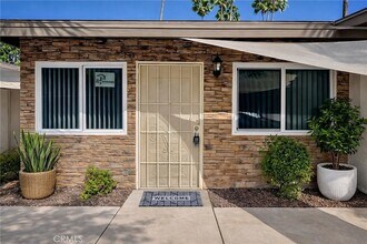 74402 Abronia Trail, Unit G in Palm Desert, CA - Building Photo - Building Photo