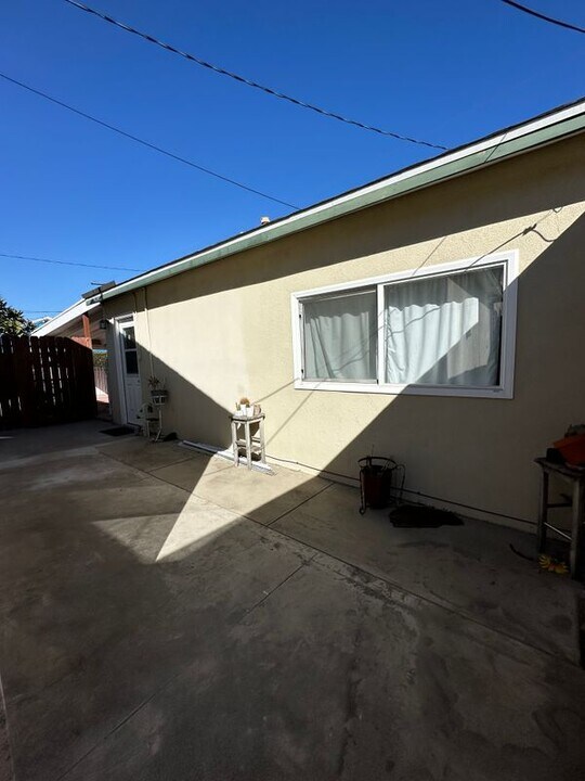 11863 Lesser St in Norwalk, CA - Building Photo