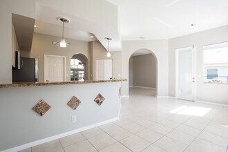 109 Black Olive Crescent in Royal Palm Beach, FL - Building Photo - Building Photo