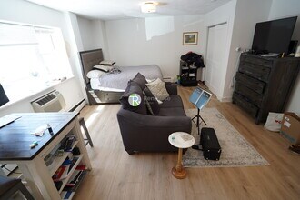 740 E 7th St in Boston, MA - Building Photo - Building Photo