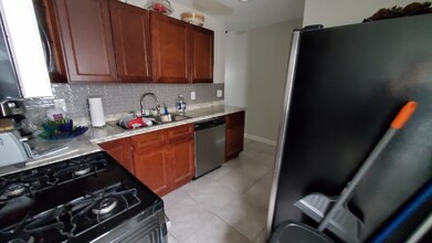 605 Cecil B. Moore Ave in Philadelphia, PA - Building Photo - Building Photo