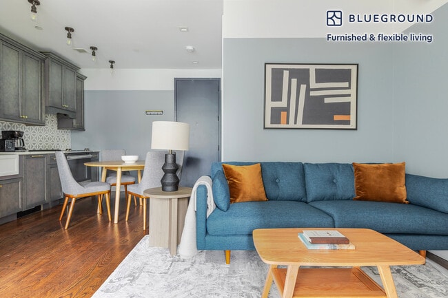 187 Kent Ave in Brooklyn, NY - Building Photo - Building Photo