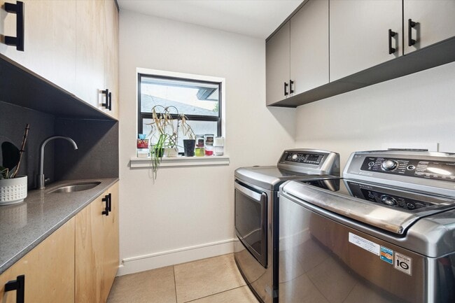 property at 1902 Chimney Rock Rd