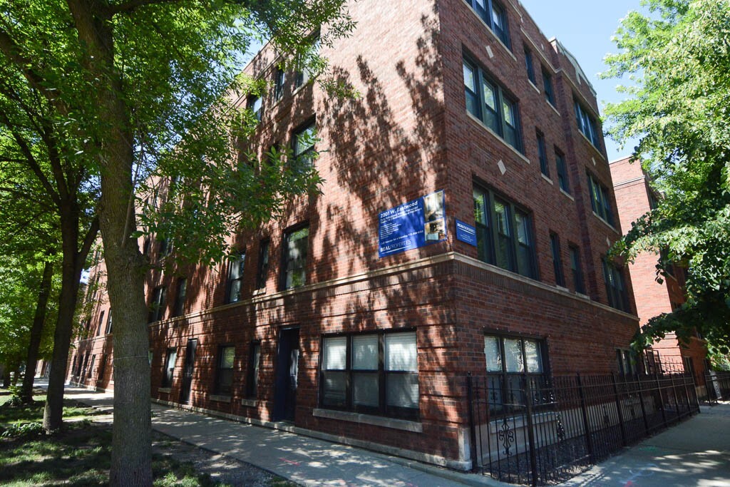4631 N Leavitt in Chicago, IL - Building Photo