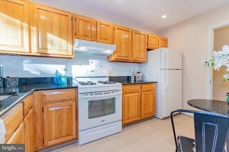 10507 Weymouth St, Unit W-2 in Bethesda, MD - Building Photo - Building Photo