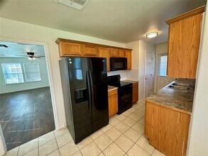 710 Honeysuckle Dr in Leander, TX - Building Photo - Building Photo