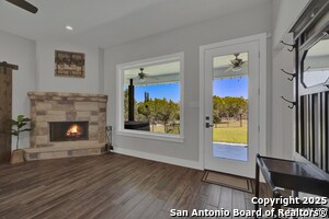 315 Hill Top Dr in New Braunfels, TX - Building Photo - Building Photo