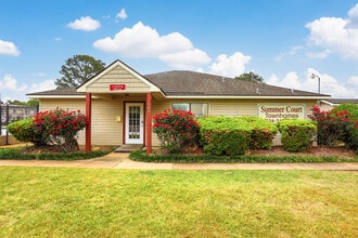 Summer Court Townhomes in Enterprise, AL - Foto de edificio - Building Photo