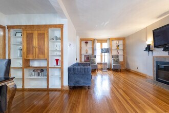 1032 Yellowstone Rd in Cleveland Heights, OH - Building Photo - Building Photo