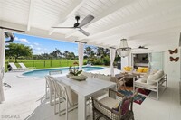 2728 Crayton Rd in Naples, FL - Building Photo - Building Photo