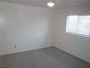 7487 Mellon Rd in Ft. Myers, FL - Building Photo - Building Photo