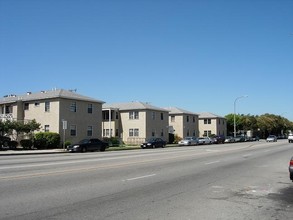 12315 Washington Pl in Los Angeles, CA - Building Photo - Building Photo