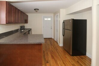 1133 W Oakdale Ave in Chicago, IL - Building Photo - Building Photo