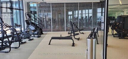 448 Burnhamthorpe Rd W in Mississauga, ON - Building Photo - Building Photo