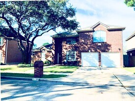 5739 Henniker Dr in Houston, TX - Building Photo