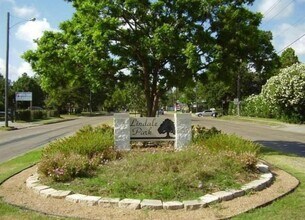5606 Robertson St in Houston, TX - Building Photo - Building Photo