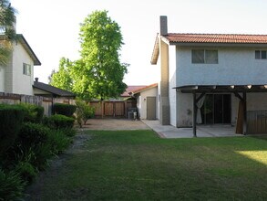 2044 Estela Dr in El Cajon, CA - Building Photo - Building Photo