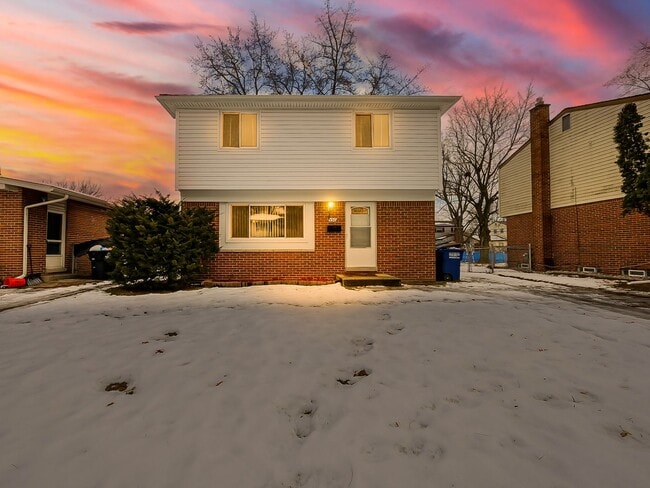 property at 430 N Dobson St