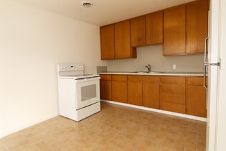 744 NE Revere Ave in Bend, OR - Building Photo - Building Photo