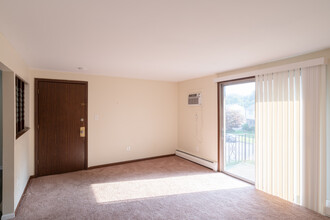 Robert and Wright Apartments in North Tonawanda, NY - Building Photo - Interior Photo