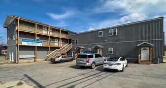 1309 Main St E in Oak Hill, WV - Building Photo