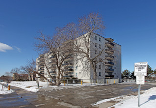 Lawrence Place Apartments in Toronto, ON - Building Photo - Building Photo