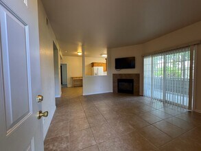 1335 Lake Cir in Windsor, CO - Building Photo - Building Photo