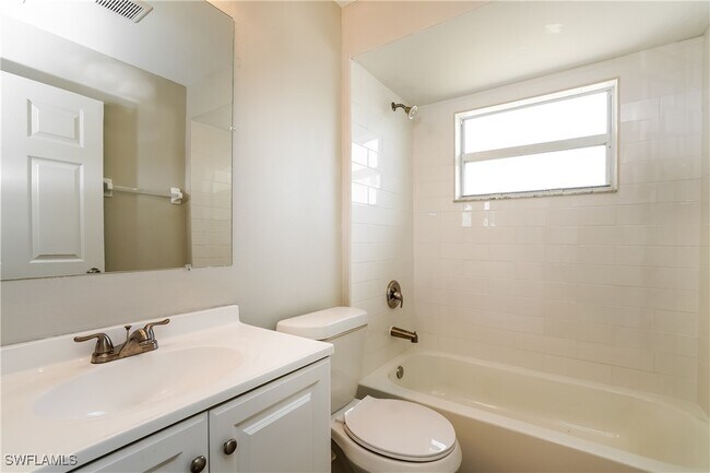 property at 1305 NE 9th Ave