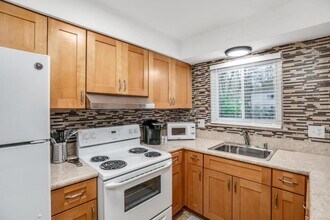 9215 Tavistock Dr in Plymouth, MI - Building Photo - Building Photo