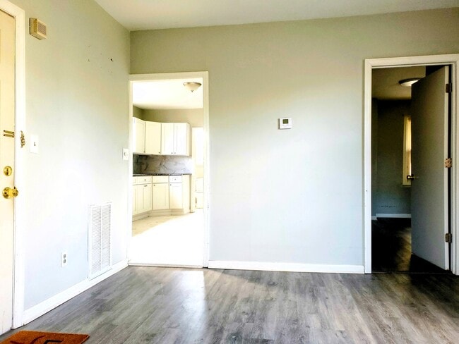 33 Lafayette St, Unit Apartment 1 in Orange, NJ - Building Photo - Building Photo