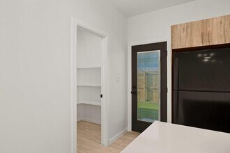 3520 Hidalgo Cir, Unit 1 in Brownsville, TX - Building Photo - Building Photo