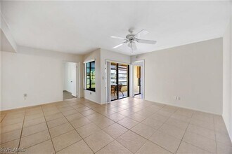 3625 Boca Ciega Dr in Naples, FL - Foto de edificio - Building Photo