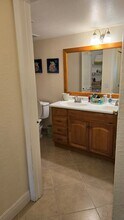 437 Vista Isles Dr, Unit 2216 in Plantation, FL - Building Photo - Building Photo