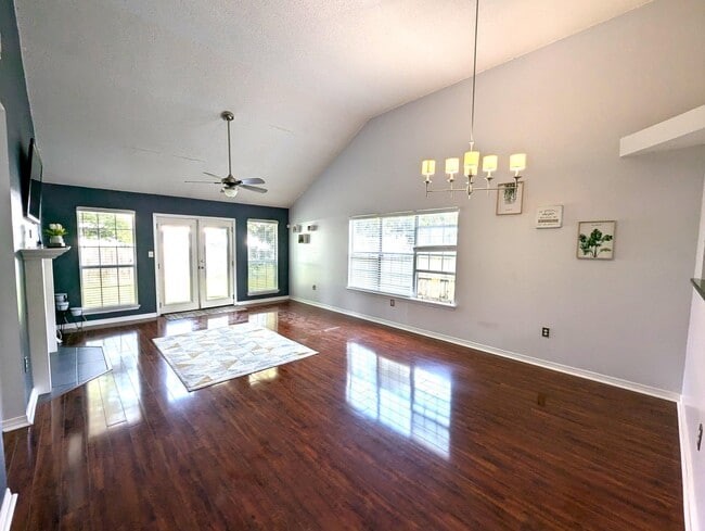 property at 431 Sandy Ridge Cir