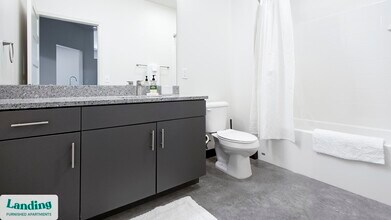 1014 Spruce St, Unit 203 in St. Louis, MO - Building Photo - Building Photo