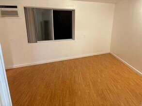 3334 Altura Ave in Glendale, CA - Building Photo - Building Photo