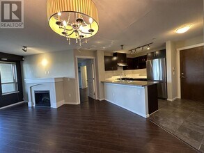 3110-3110 Dayanee Springs Blvd in Coquitlam, BC - Building Photo - Building Photo