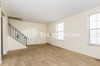 7959 Mt Hood in Dayton, OH - Building Photo - Building Photo