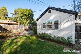 430 Goodman Ave in Santa Rosa, CA - Building Photo - Building Photo