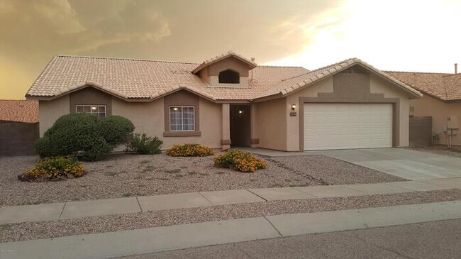 9590 E Paseo San Ardo in Tucson, AZ - Foto de edificio - Building Photo