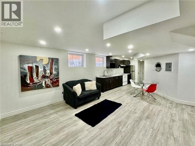 916 Magdalena Ct in Kitchener, ON - Building Photo - Building Photo