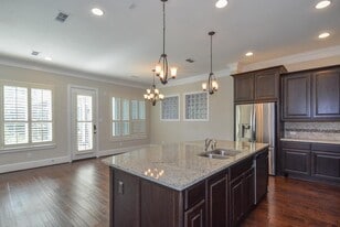 1110 Oakwood Pass Ct in Houston, TX - Building Photo