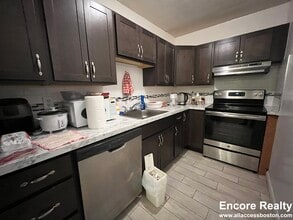 80 Gardner St in Boston, MA - Building Photo - Building Photo