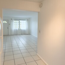 2650 NE 215th St in Miami, FL - Building Photo - Building Photo