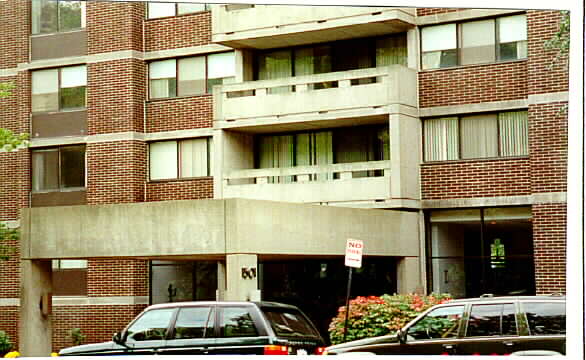 1501 Beacon St in Brookline, MA - Foto de edificio - Building Photo