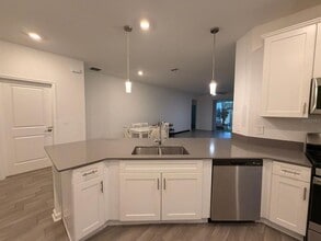 9412 Revere Ave in Leesburg, FL - Building Photo - Building Photo