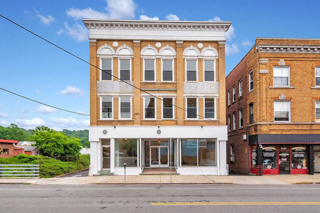 120 E Main St in Torrington, CT - Building Photo