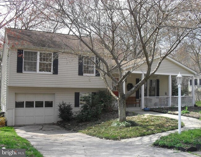 212 Newport Dr in Severna Park, MD - Building Photo - Building Photo